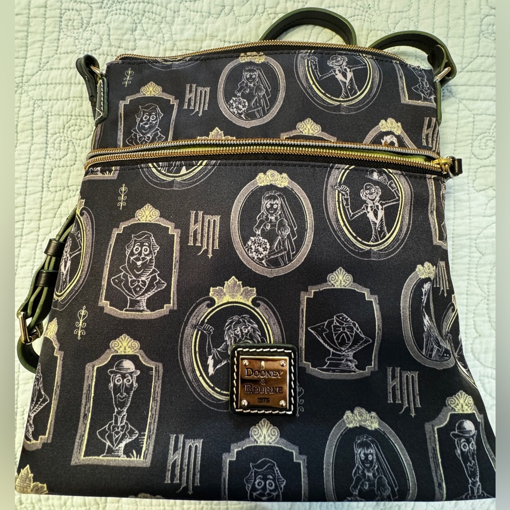 Disney Dooney & Bourke Haunted Mansion Portraits Pattern Crossbody